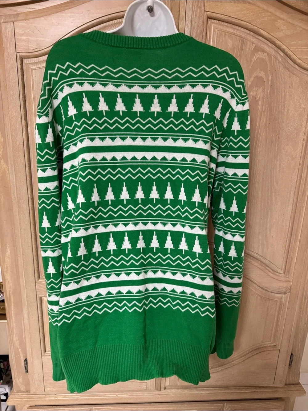 NEW Disney Green & White Mickey Mouse Knit Sweater XL